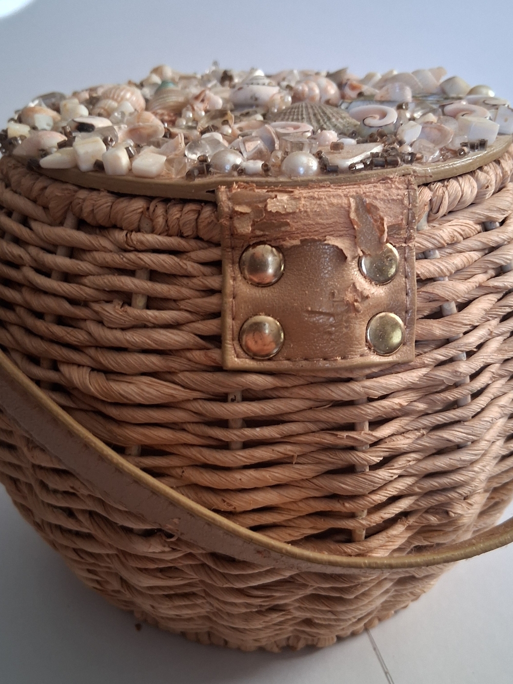 Woven Straw Shell-Embellished Top Handle Bag - Natural - Picture 5 of 7